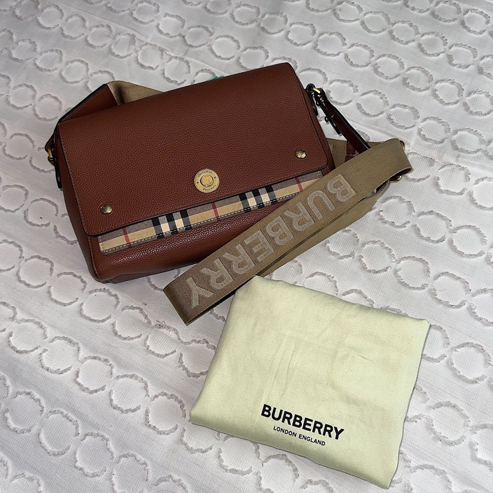 Burberry Tan Note Bag
